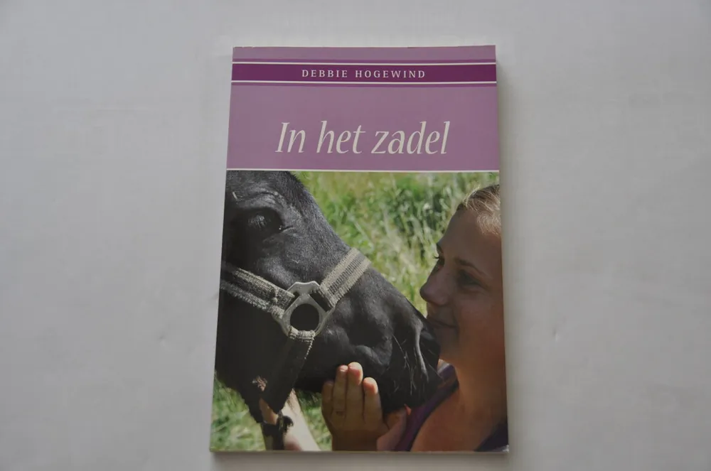In het zadel - Debbie Hogewind Lage Kosten
