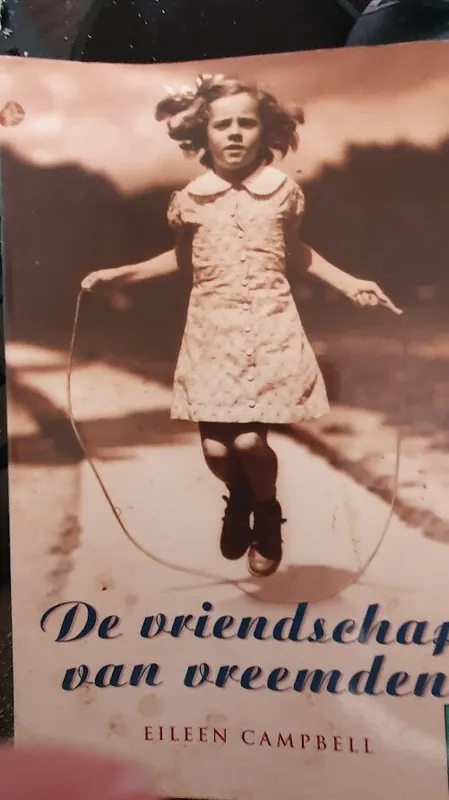 De vriendschap van vreemden - E. Campbell Fabrieksprijs