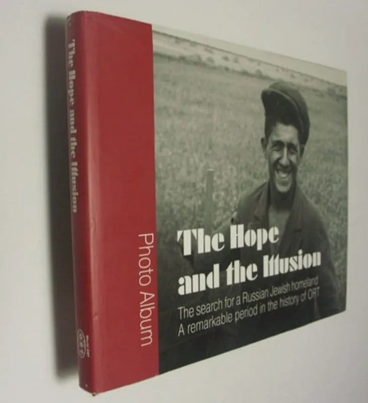 The hope and the illusion - V. A. Dymshit︠s︡ Beperkt Aanbod