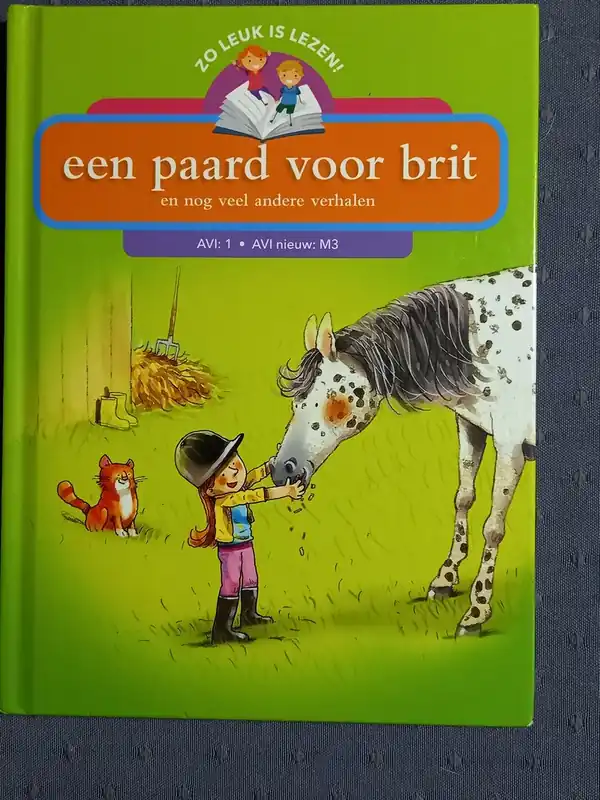 Op = Op een paard voor brit - Kim Vandyck