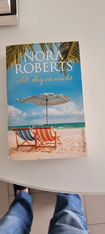Exclusieve Aanbieding Als dag en nacht - Nora Roberts