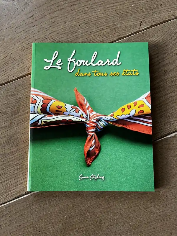 Le foulard dans tous ses atats - Saar Styling Merkproduct