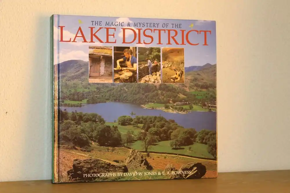 The magic & mystery of the Lake District - Jones, David Merkproduct