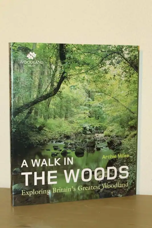 Laatste Versie Walk in the Woods - Archie Miles