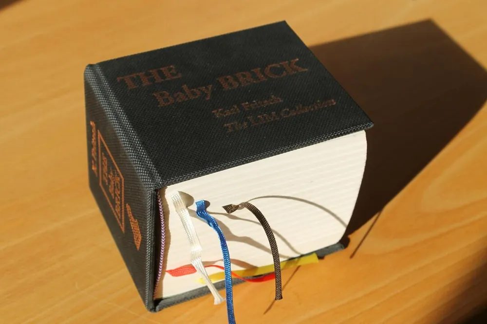 The Baby BRICK. The LIM Collection - The Very Early Works of Karl Fritsch (Text in English and German) - LIM, Andy (edited by) / FRITSCH, Karl Rechtstreeks Van De Fabrikant